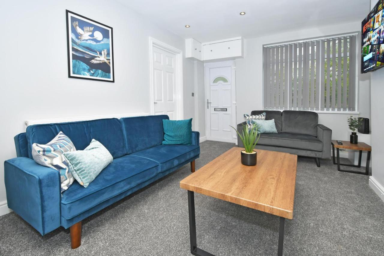 Hanford Apartment