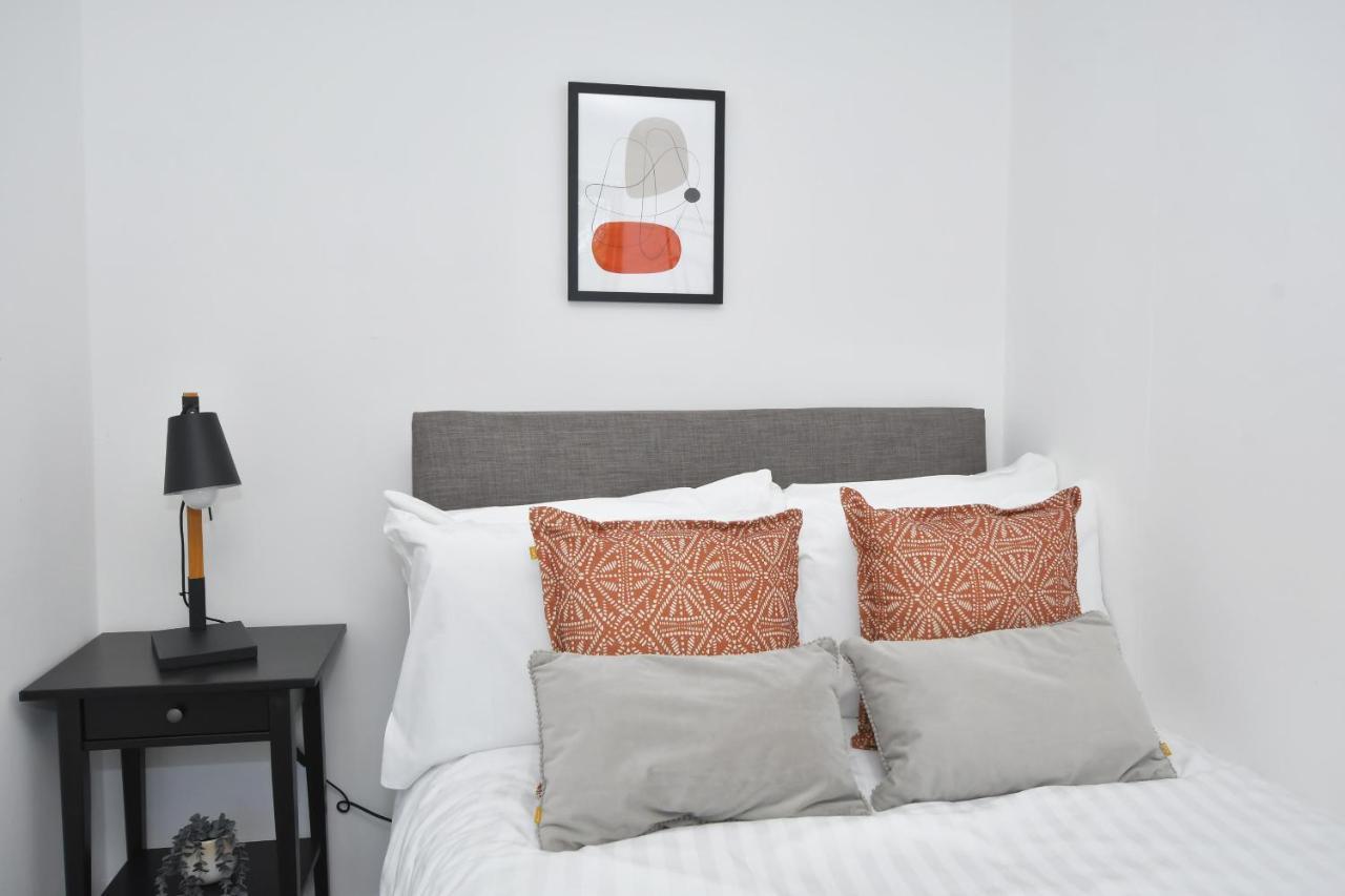 Apartment Hanford *