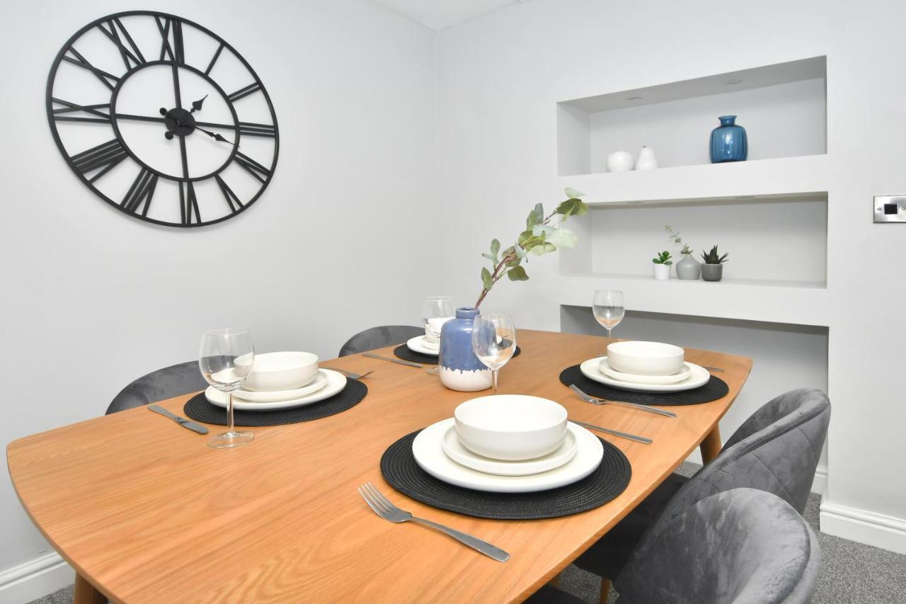 Apartment Hanford *